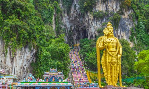 Malezja blog - co warto zrobić w Malezji (2) - Batu Caves.jpg